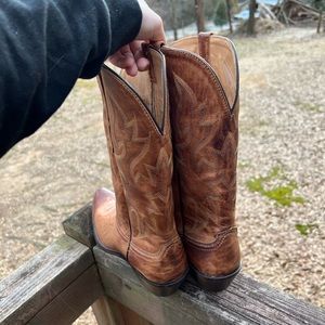 Brown but at the toe there dark brown